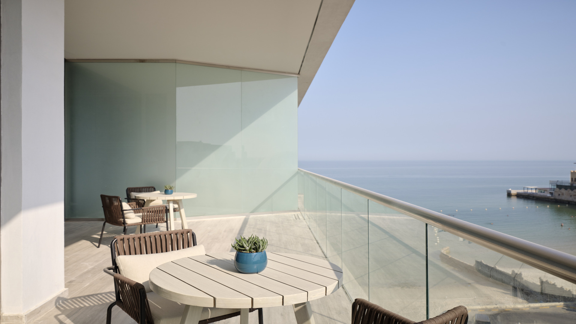 1 Bedroom Suite With Balcony